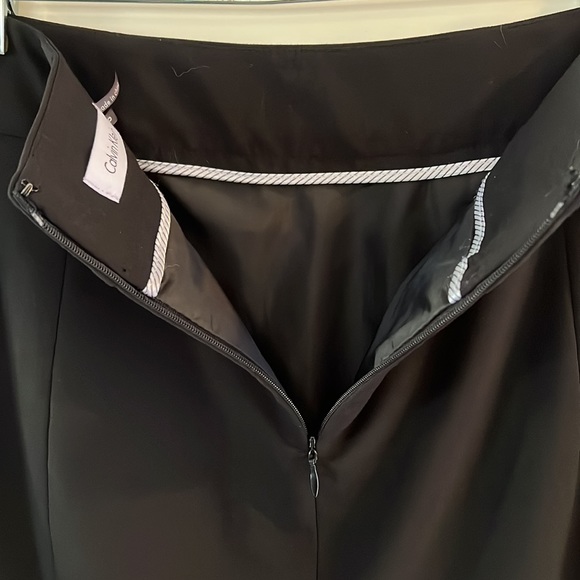 Calvin Klein Women’s skirt. - Picture 5 of 7